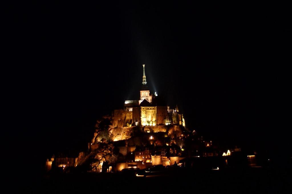 Bed and Breakfast Au Bon Accueil Saint-Marcan Экстерьер фото